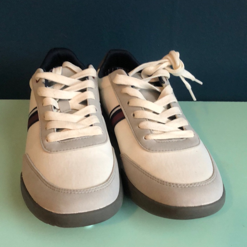 Ben Sherman white tennis shoe size 8 men’s